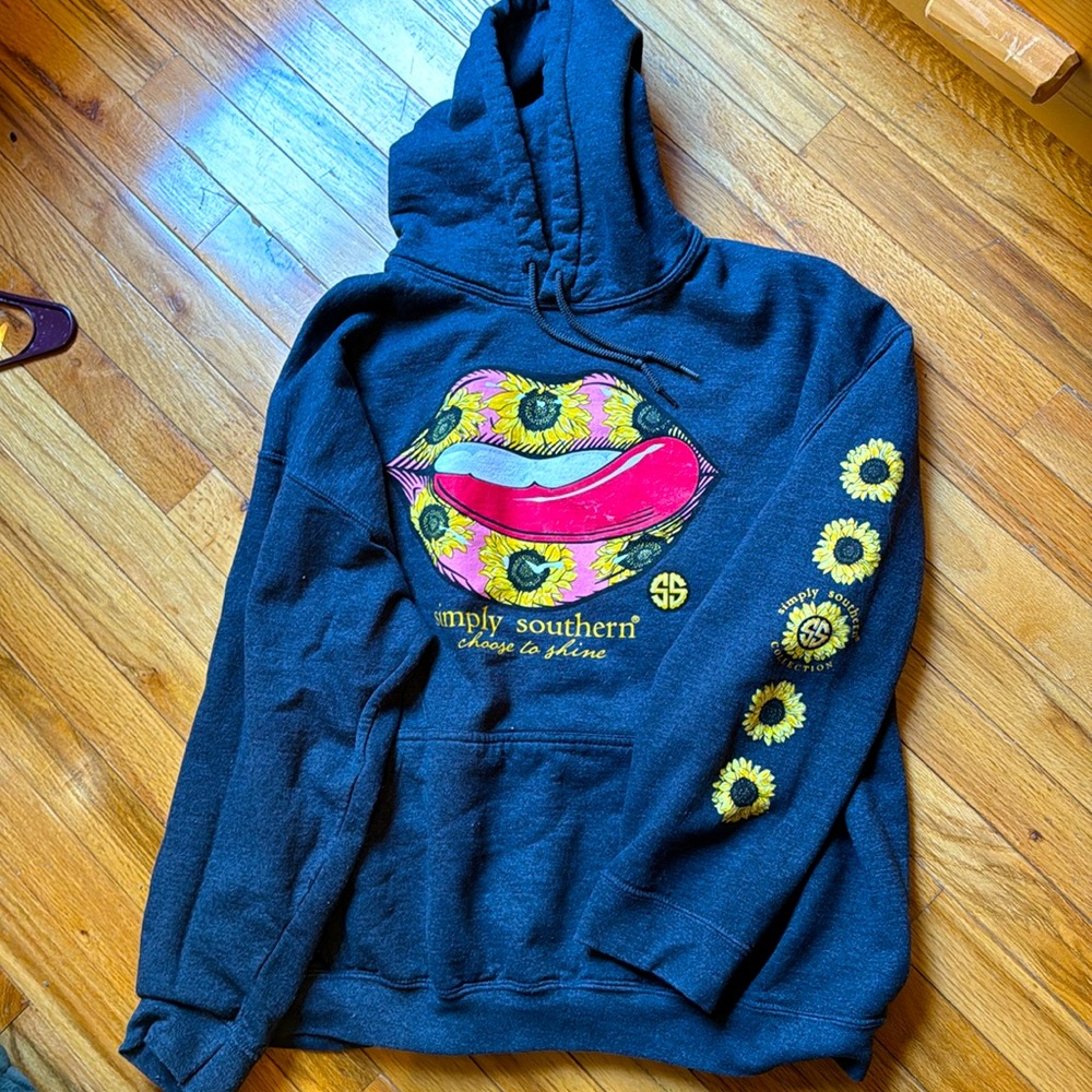 XL Simply Southern hoodie